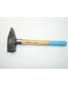 STAR CHIPPING HAMMER (WOODEN HANDLE) 2000G